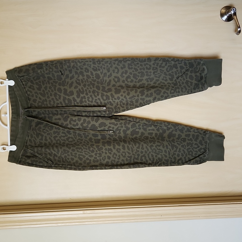 Nike Standard Full Length Jogger Size M DD6431-222